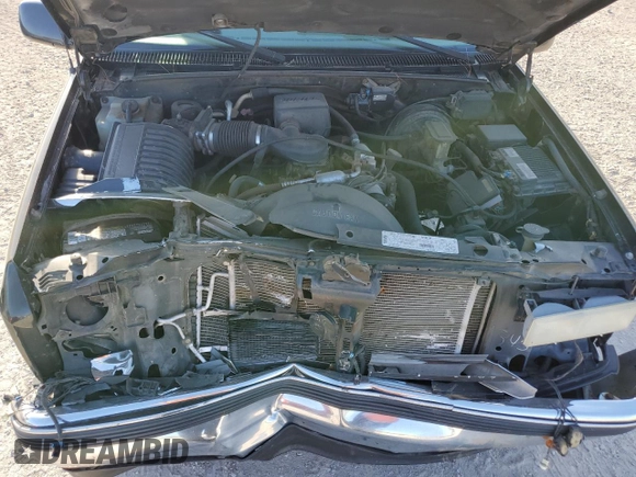 1999 Chevrolet Suburban with VIN 3GNEC16R1XG263524, listed as a Copart auction lot 49686865 with 280,125 mi miles and Salvage Title. Bid and sale history available at carsss.com. Image 13.