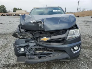 2017 Chevrolet Colorado 2WD Z71 with VIN 1GCGSDEN8H1215457, listed as a Copart auction lot 43174685 with 98,997 mi miles and Salvage Title. Bid and sale history available at carsss.com. Image 5.