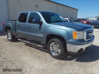 2008 GMC Sierra 1500 Work Truck with VIN 2GTEK133681242190, listed as a IAAI auction lot 41784934 with 394,088 mi miles. Bid and sale history available at carsss.com. Image 1.