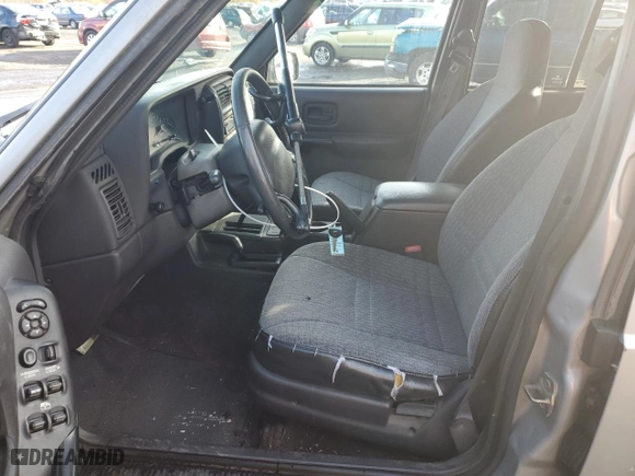 2000 Jeep Cherokee Police with VIN 1J4FF48S5YL195314, listed as a Copart auction lot 81909784 with 95,694 mi miles and Salvage Title. Bid and sale history available at carsss.com. Image 7.
