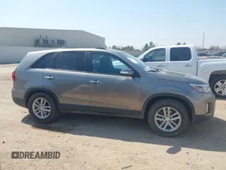 2015 Kia Sorento LX with VIN 5XYKT4A66FG625788, listed as a IAAI auction lot 41692243 with 131,182 mi miles. Bid and sale history available at carsss.com. Image 13.