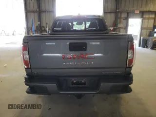 2022 GMC Canyon 4WD Denali with VIN 1GTG6EENXN1223923, listed as a Copart auction lot 68927644 with 30,495 mi miles and Salvage Title. Bid and sale history available at carsss.com. Image 6.