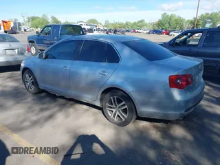 2006 Volkswagen Jetta 2.5L с VIN 3VWRF71K36M693325, выставлен на аукционе IAAI как лот 42101003 с пробегом 356 498 миль миль и . История ставок и продаж доступна на DreamBid. Изображение 3.