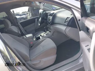 2013 Toyota Highlander with VIN 5TDZA3EH4DS045790, listed as a IAAI auction lot 41576845 with 216,668 mi miles and . Bid and sale history available at DreamBid. Image 5.