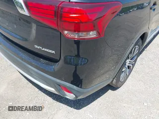 2018 Mitsubishi Outlander ES z VIN JA4AD2A33JZ069124, wystawiony jako IAAI lot #42299519 z przebiegiem 200 805 mil mil oraz . Historia ofert i sprzedaży dostępna na DreamBid. Obrazek 6.