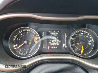 2016 Jeep Cherokee Latitude z VIN 1C4PJLCB6GW171384, wystawiony jako Copart lot #55820145 z przebiegiem 127 062 mil mil oraz Szkoda całkowita • Salvage title. Historia ofert i sprzedaży dostępna na DreamBid. Obrazek 9.