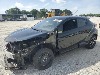 2018 Toyota C-HR XLE z VIN NMTKHMBX4JR052800, wystawiony jako Copart lot #56462015 z przebiegiem 82 398 mil mil oraz Szkoda całkowita • Salvage title. Historia ofert i sprzedaży dostępna na DreamBid. Obrazek 1.