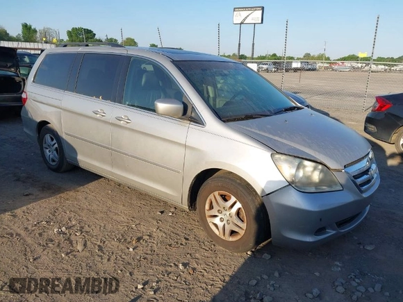 2007 Honda Odyssey EX-L z VIN 5FNRL38677B449602, wystawiony jako IAAI lot #42030774 z przebiegiem 179 563 mil mil oraz . Historia ofert i sprzedaży dostępna na DreamBid. Obrazek 1.