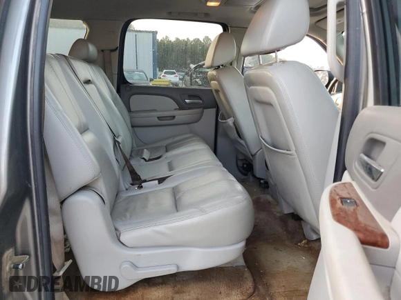 2007 Chevrolet Suburban LT z VIN 1GNFK163X7R411642, wystawiony jako Copart lot #48594595 z przebiegiem 233 733 mil mil oraz Szkoda całkowita • Salvage title. Historia ofert i sprzedaży dostępna na DreamBid. Obrazek 11.