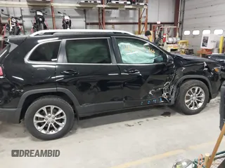 2019 Jeep Cherokee Latitude Plus with VIN 1C4PJMLB7KD193212, listed as a IAAI auction lot 41140326 with 75,360 mi miles. Bid and sale history available at carsss.com. Image 12.