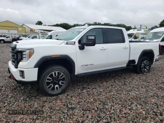 2021 GMC Sierra 3500HD AT4 z VIN 1GT49VEY6MF177836, wystawiony jako Copart lot #64846354 z przebiegiem 83 076 mil mil oraz Szkoda całkowita • Salvage title. Historia ofert i sprzedaży dostępna na DreamBid. Obrazek 1.