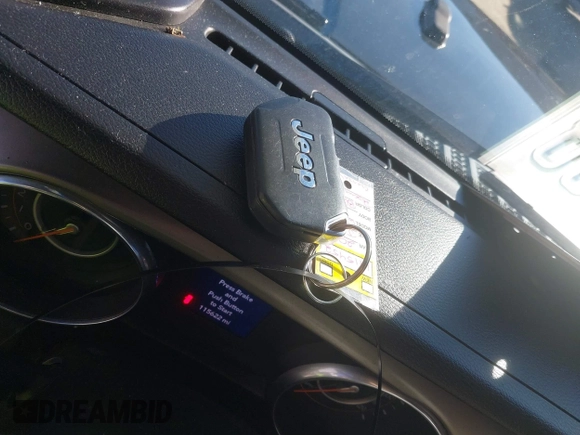 2018 Jeep Wrangler Unlimited Sport с VIN 1C4HJXDN5JW131695, выставлен на аукционе IAAI как лот 41640197 с пробегом 115 622 миль миль и . История ставок и продаж доступна на DreamBid. Изображение 11.