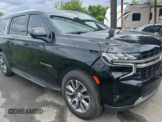 2021 Chevrolet Suburban LS z VIN 1GNSCBKD9MR480205, wystawiony jako Copart lot #59422385 z przebiegiem 142 332 mil mil oraz Szkoda całkowita • Salvage title. Historia ofert i sprzedaży dostępna na DreamBid. Obrazek 1.