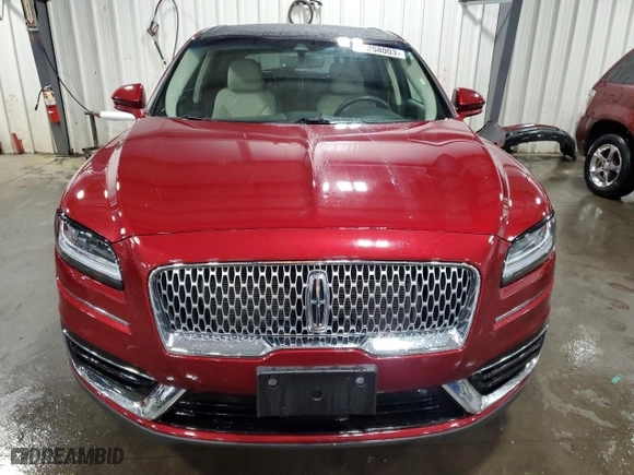 2019 Lincoln Nautilus Select with VIN 2LMPJ8K98KBL32470, listed as a Copart auction lot 68258003 with 33,175 mi miles. Bid and sale history available at carsss.com. Image 5.