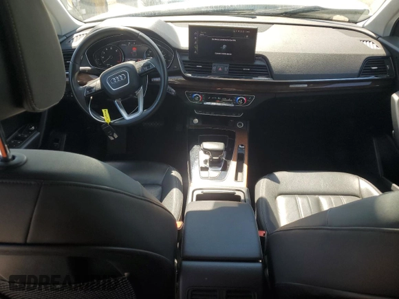2021 Audi Q5 Premium z VIN WA1AAAFY3M2003693, wystawiony jako Copart lot #56363285 z przebiegiem 71 578 mil mil oraz Szkoda całkowita • Salvage title. Historia ofert i sprzedaży dostępna na DreamBid. Obrazek 8.