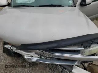 2004 Chevrolet Suburban LT with VIN 1GNEC16Z64J135810, listed as a Copart auction lot 84643984 with 243,355 mi miles and Salvage Title. Bid and sale history available at carsss.com. Image 13.
