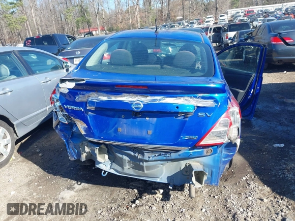 2016 Nissan Versa SV z VIN 3N1CN7AP9GL840460, wystawiony jako IAAI lot #41451719 z przebiegiem Nie podano mil oraz . Historia ofert i sprzedaży dostępna na DreamBid. Obrazek 16.