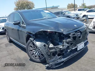 2023 Mercedes-Benz EQS 580 z VIN 4JGDM4EB5PA018484, wystawiony jako IAAI lot #42451530 z przebiegiem 24 293 mil mil oraz . Historia ofert i sprzedaży dostępna na DreamBid. Obrazek 1.