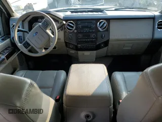 2008 Ford F-350 XL с VIN 1FTWW33R78EE52031, выставлен на аукционе Copart как лот 59786435 с пробегом 259 671 миль миль и Чистый • Clean title. История ставок и продаж доступна на DreamBid. Изображение 8.