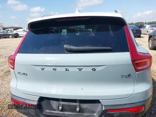 2019 Volvo XC40 Momentum с VIN YV4162UK8K2134852, выставлен на аукционе IAAI как лот 42259540 с пробегом 79 683 миль миль и . История ставок и продаж доступна на DreamBid. Изображение 16.