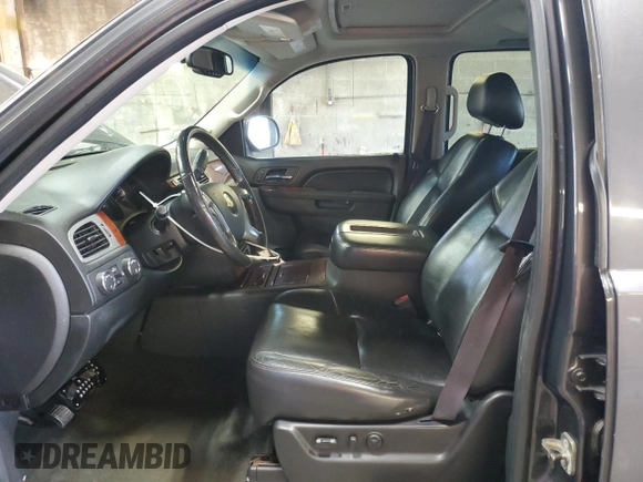 2011 Chevrolet Avalanche LTZ with VIN 3GNTKGE39BG325092, listed as a Copart auction lot 79598444 with 139,981 mi miles and Salvage Title. Bid and sale history available at DreamBid. Image 7.