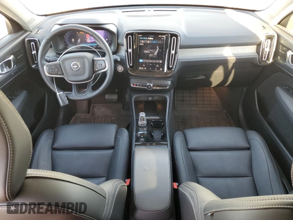2024 Volvo XC40 Plus Bright Theme с VIN YV4L12UE4R2293380, выставлен на аукционе Copart как лот 87645985 с пробегом 12 288 миль миль и Списание • Salvage title. История ставок и продаж доступна на DreamBid. Изображение 8.