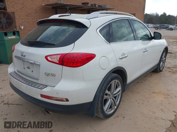 2015 Infiniti QX50 Journey with VIN JN1BJ0HP1FM730740, listed as a IAAI auction lot 41472903 with 129,300 mi miles. Bid and sale history available at carsss.com. Image 4.