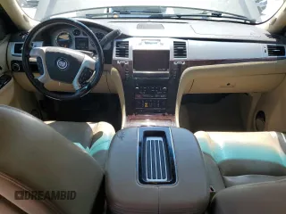 2012 Cadillac Escalade Luxury z VIN 1GYS3BEF6CR105077, wystawiony jako Copart lot #52988045 z przebiegiem 144 186 mil mil oraz Tytuł czysty. Historia ofert i sprzedaży dostępna na DreamBid. Obrazek 8.