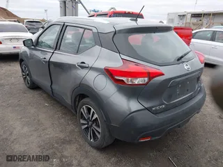 2019 Nissan Kicks S with VIN 3N1CP5CU9KL542551, listed as a IAAI auction lot 41732325 with 143,774 mi miles. Bid and sale history available at carsss.com. Image 3.