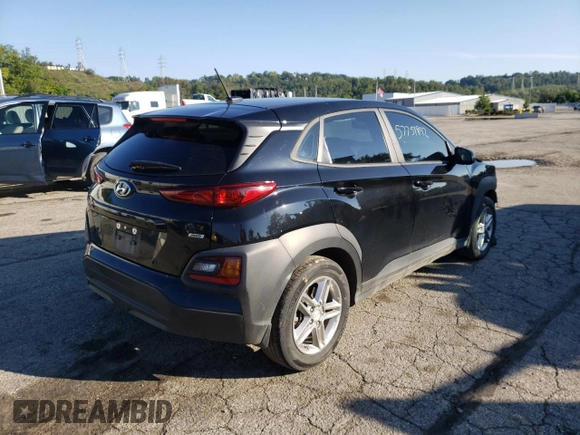 2020 Hyundai Kona SE with VIN KM8K1CAAXLU592482, listed as a Copart auction lot 57751842 with 28,783 mi miles. Bid and sale history available at carsss.com. Image 4.