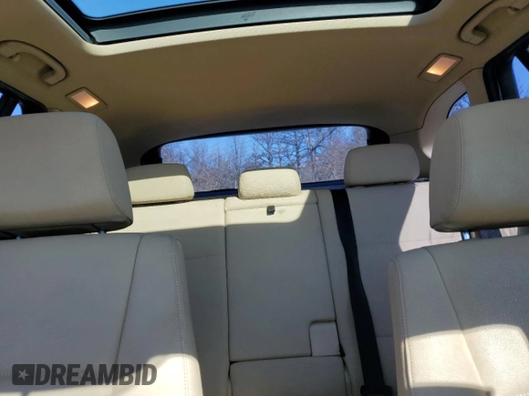 2014 BMW X1 xDrive28i with VIN WBAVL1C55EVY10533, listed as a Copart auction lot 49044025 with 157,004 mi miles and Salvage Title. Bid and sale history available at carsss.com. Image 10.
