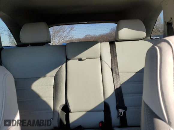 2018 Kia Sorento SX with VIN 5XYPKDA58JG400846, listed as a Copart auction lot 46552055 with 48,677 mi miles and Salvage Title. Bid and sale history available at DreamBid. Image 10.