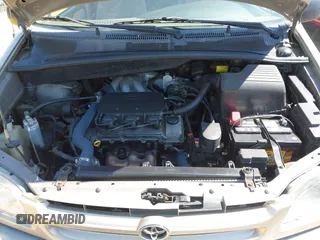 2000 Toyota Sienna LE with VIN 4T3ZF13C9YU201789, listed as a IAAI auction lot 42641248 with 180,781 mi miles and . Bid and sale history available at DreamBid. Image 10.