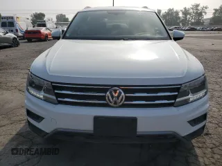 2018 Volkswagen Tiguan SEL z VIN 3VV3B7AX8JM208087, wystawiony jako Copart lot #59563715 z przebiegiem 79 863 mil mil oraz Szkoda całkowita • Salvage title. Historia ofert i sprzedaży dostępna na DreamBid. Obrazek 5.