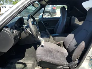 1999 Mazda MX-5 Miata z VIN JM1NB3538X0112611, wystawiony jako Copart lot #54732095 z przebiegiem 173 763 mil mil oraz Szkoda całkowita • Salvage title. Historia ofert i sprzedaży dostępna na DreamBid. Obrazek 7.