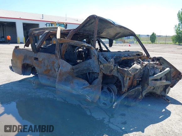 1999 Chevrolet Tahoe Z71 z VIN 1GNEK13R3XJ455517, wystawiony jako IAAI lot #39726972 z przebiegiem Nie podano mil oraz . Historia ofert i sprzedaży dostępna na DreamBid. Obrazek 1.