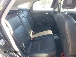 2015 Ford Focus Titanium с VIN 1FADP3N27FL258845, выставлен на аукционе IAAI как лот 41401845 с пробегом 82 891 миль миль и . История ставок и продаж доступна на DreamBid. Изображение 8.