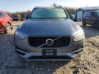 2016 Volvo XC90 Momentum with VIN YV4102XKXG1080271, listed as a Copart auction lot 85231564 with 192,984 mi miles and Salvage Title. Bid and sale history available at carsss.com. Image 5.
