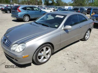 2005 Mercedes-Benz CLK-Class 3.2L with VIN WDBTJ65J95F129288, listed as a Copart auction lot 52433525 with 133,344 mi miles and Salvage Title. Bid and sale history available at carsss.com. Image 1.