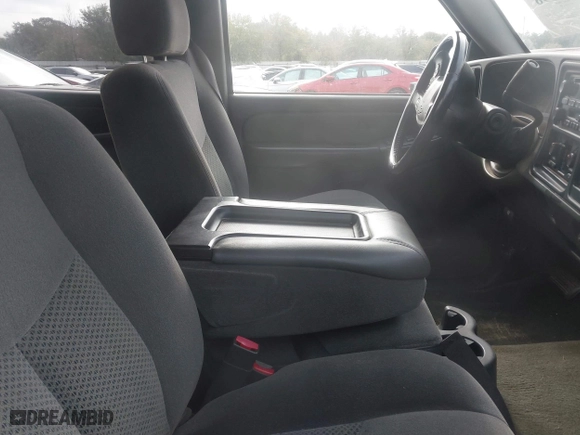 2006 Chevrolet Silverado 1500 LT1 with VIN 2GCEC13T161155954, listed as a IAAI auction lot 41643598 with 222,321 mi miles. Bid and sale history available at carsss.com. Image 5.