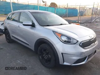 2019 Kia Niro LX with VIN KNDCB3LCXK5257624, listed as a IAAI auction lot 41807416 with 101,632 mi miles. Bid and sale history available at carsss.com. Image 1.