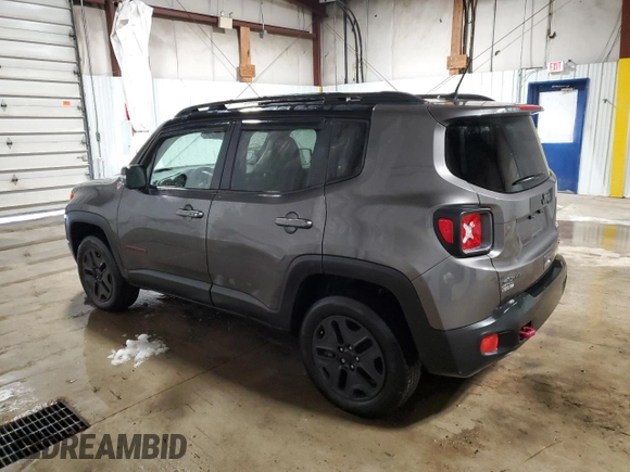 2018 Jeep Renegade Trailhawk with VIN ZACCJBCB4JPG97123, listed as a Copart auction lot 44909615 with 98,177 mi miles and Salvage Title. Bid and sale history available at carsss.com. Image 2.