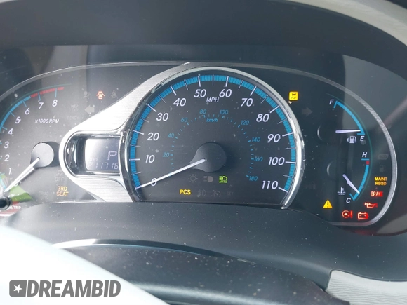 2011 Toyota Sienna XLE AAS with VIN 5TDYK3DC8BS157794, listed as a IAAI auction lot 40759823 with 211,716 mi miles and . Bid and sale history available at DreamBid. Image 7.