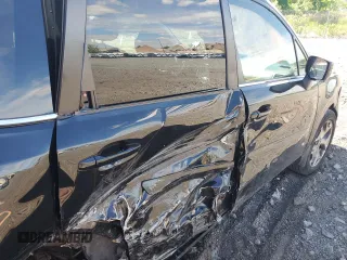 2018 Subaru Forester Touring z VIN JF2SJAWC5JH590150, wystawiony jako Copart lot #57391515 z przebiegiem 61 301 mil mil oraz Szkoda całkowita • Salvage title. Historia ofert i sprzedaży dostępna na DreamBid. Obrazek 11.