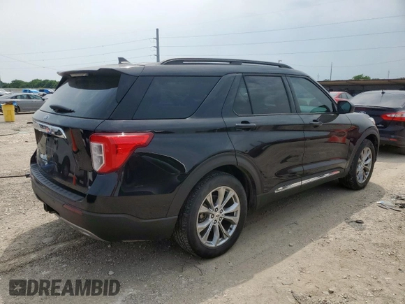 2022 Ford Explorer XLT z VIN 1FMSK7DH3NGA35931, wystawiony jako Copart lot #56413905 z przebiegiem 55 647 mil mil oraz Czysty tytuł • Clean title. Historia ofert i sprzedaży dostępna na DreamBid. Obrazek 3.