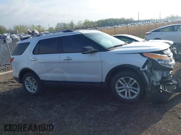 2013 Ford Explorer XLT with VIN 1FM5K7D97DGC88108, listed as a IAAI auction lot 42180147 with 156,905 mi miles and . Bid and sale history available at carsss.com. Image 13.