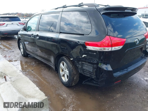 2013 Toyota Sienna LE AAS with VIN 5TDKK3DC8DS401419, listed as a IAAI auction lot 42007146 with 182,651 mi miles. Bid and sale history available at carsss.com. Image 3.