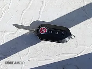 2015 FIAT 500 Pop с VIN 3C3CFFAR3FT598614, выставлен на аукционе IAAI как лот 42738196 с пробегом 112 299 миль миль и . История ставок и продаж доступна на DreamBid. Изображение 11.