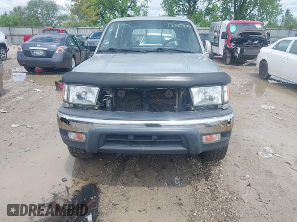 2000 Toyota 4Runner SR5 с VIN JT3HN86R6Y0284548, выставлен на аукционе IAAI как лот 42221806 с пробегом Не указан миль и . История ставок и продаж доступна на DreamBid. Изображение 6.