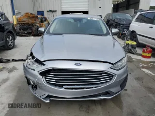 2020 Ford Fusion SE with VIN 3FA6P0H71LR207241, listed as a Copart auction lot 58347785 with 92,375 mi miles and Salvage title. Bid and sale history available at DreamBid. Image 5.